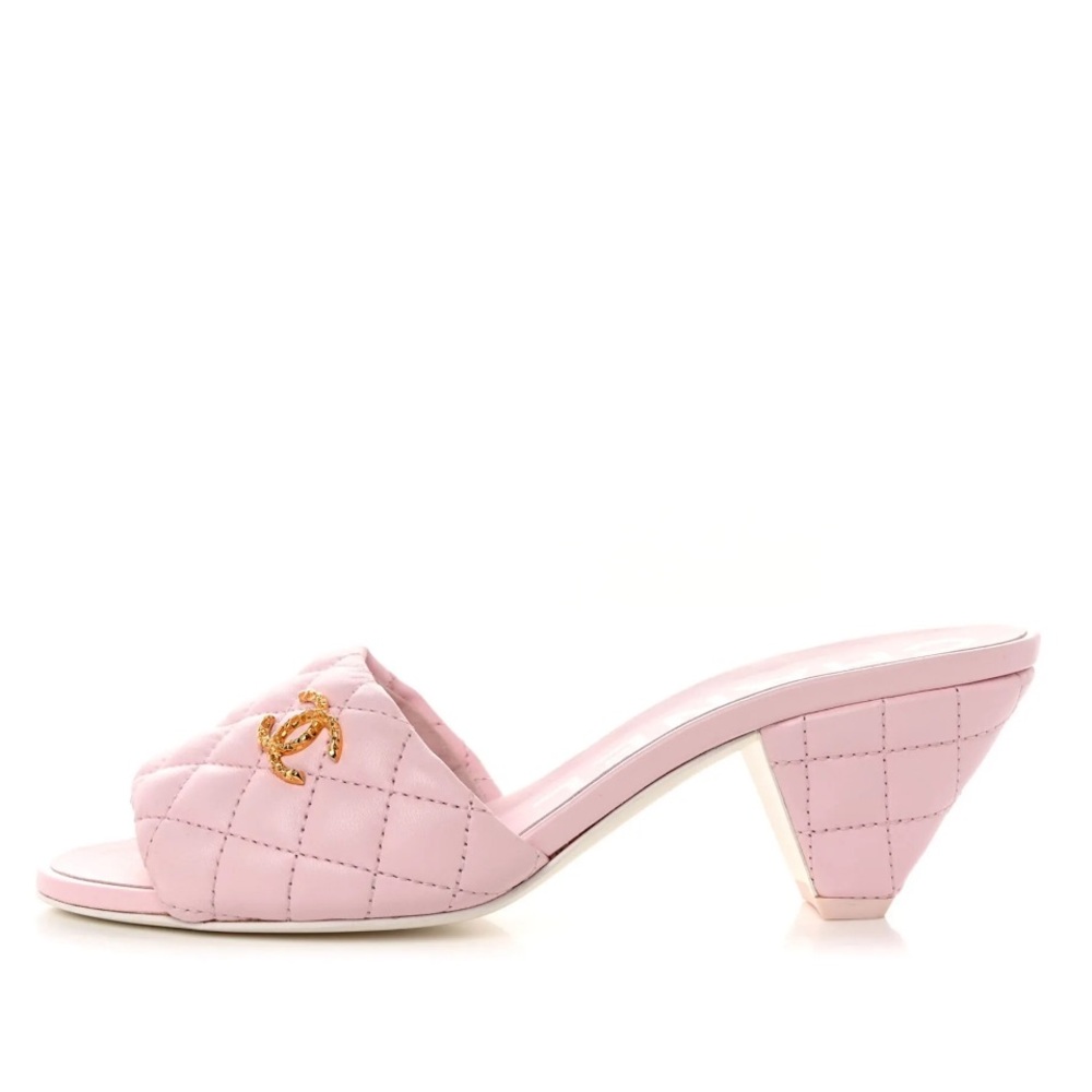 CHANEL CC Diamond Light Pink Quilted Mules Size 38 - Picture 11 of 16
